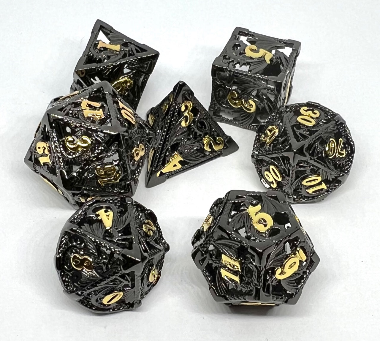 HD-03 Black, Dragon Series, Hollow-Metal Dice Set